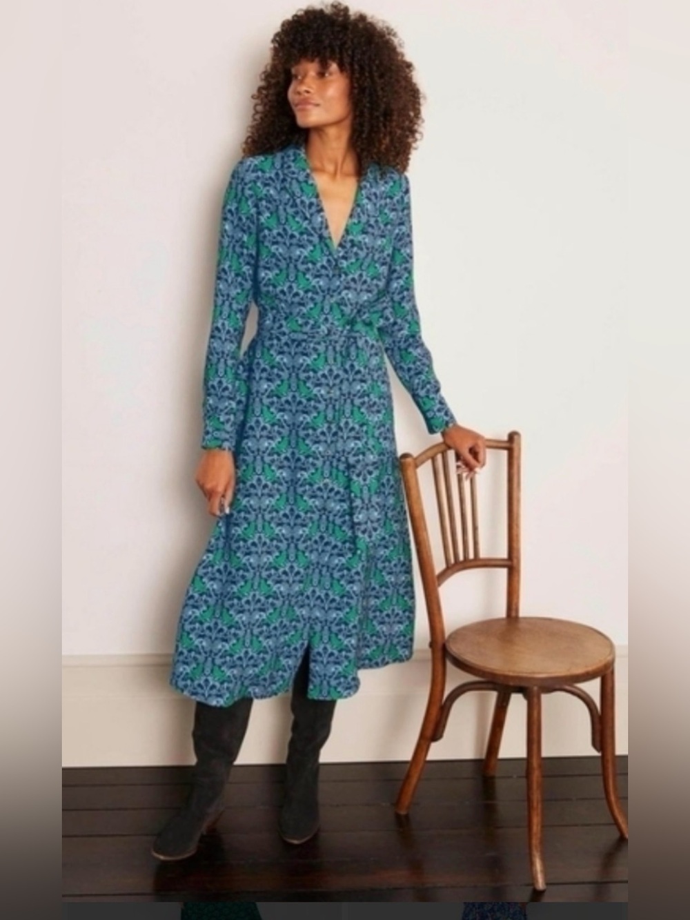 Boden Blue and Green Floral Bird Printed Midi Dress Size 16/18 - Picture 8 of 8